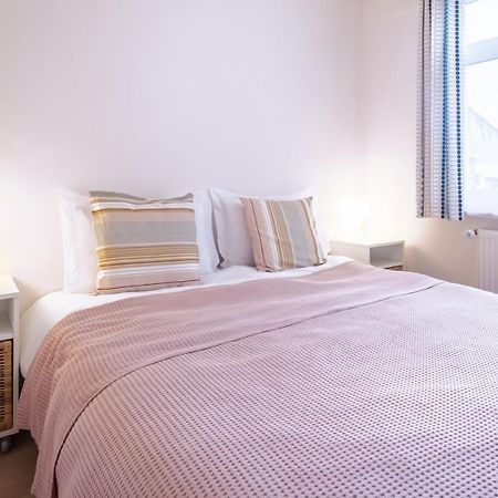 Flat With Balcony Near Bull Statue In Kadikoy Apartment Istanbul Exterior photo
